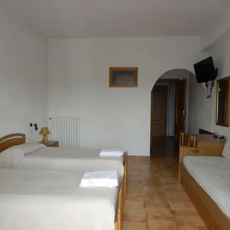 Hotel Sa 'e Jana 2*